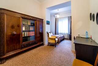 Отель V Park Hotel Тбилиси Двухместный номер с 1 кроватью и балконом-6